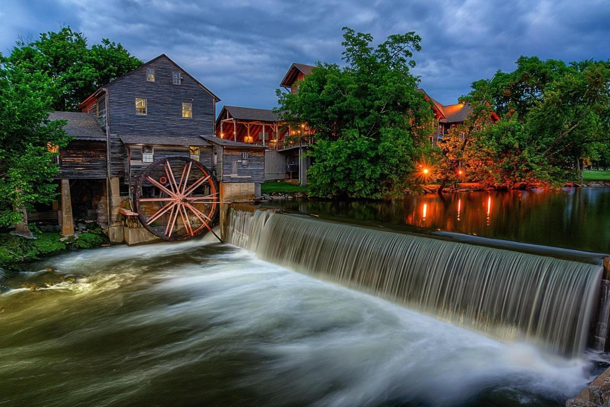 Breathtaking View, Hot Tub, 1089 Of Free Attraction Tickets For Each Paid Day, Dollywood And More! Sevierville Esterno foto